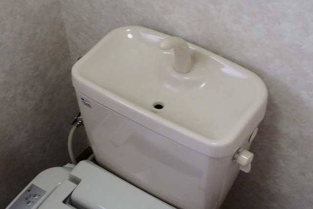 トイレのタンクが故障したときの解決法｜症状から原因を特定しよう