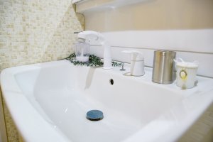 洗面台の排水管接続の方法！排水金具の選び方から交換までを徹底解説