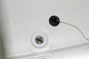 浴槽排水はトラップ交換で詰まり解消ができる？原因や解消法を解説！